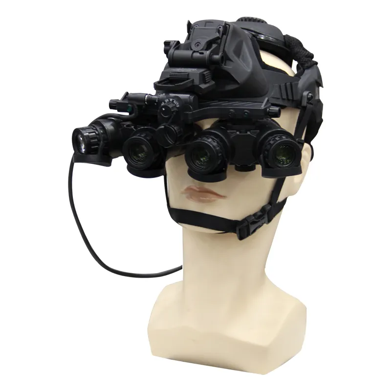 Nvg-d4 Dispositivo de visión nocturna con poca luz de cuatro ojos montado en cas